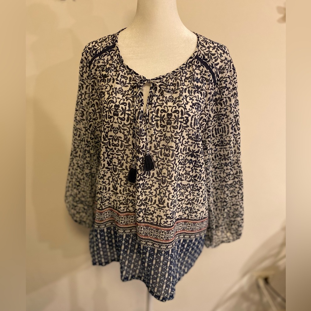 Tommy Bahama  cotton lightweight blouse with 3/4 sleeves size Large